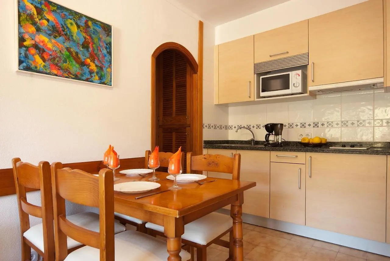 דירות Cala de Sant Vicenc Pinos Altos 05 0*,
