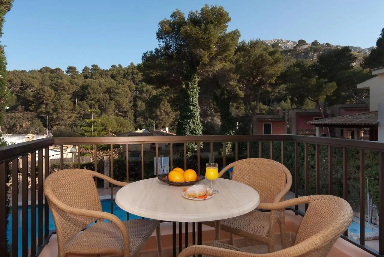 דירות Cala de Sant Vicenc Pinos Altos 05